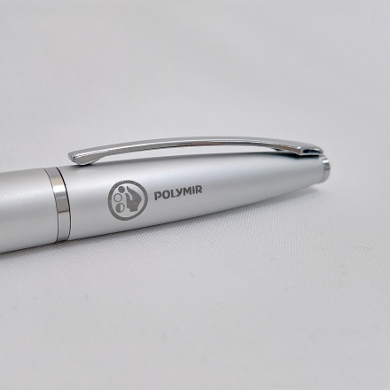 брендированная металлическая ручка